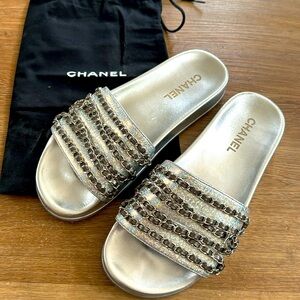 Authentic Chanel slides. Silver 41